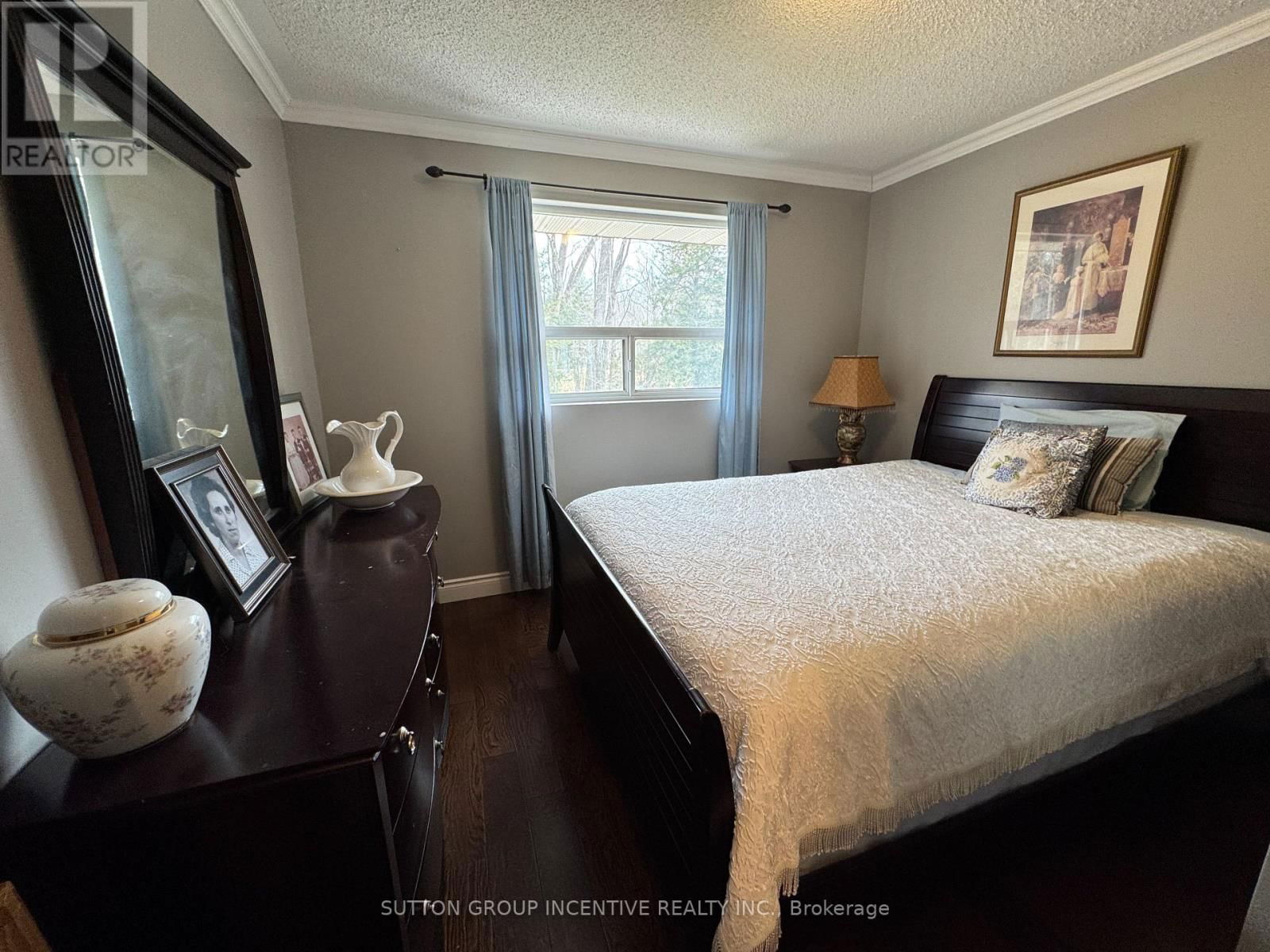 10 CELESTINE COURT Image 26