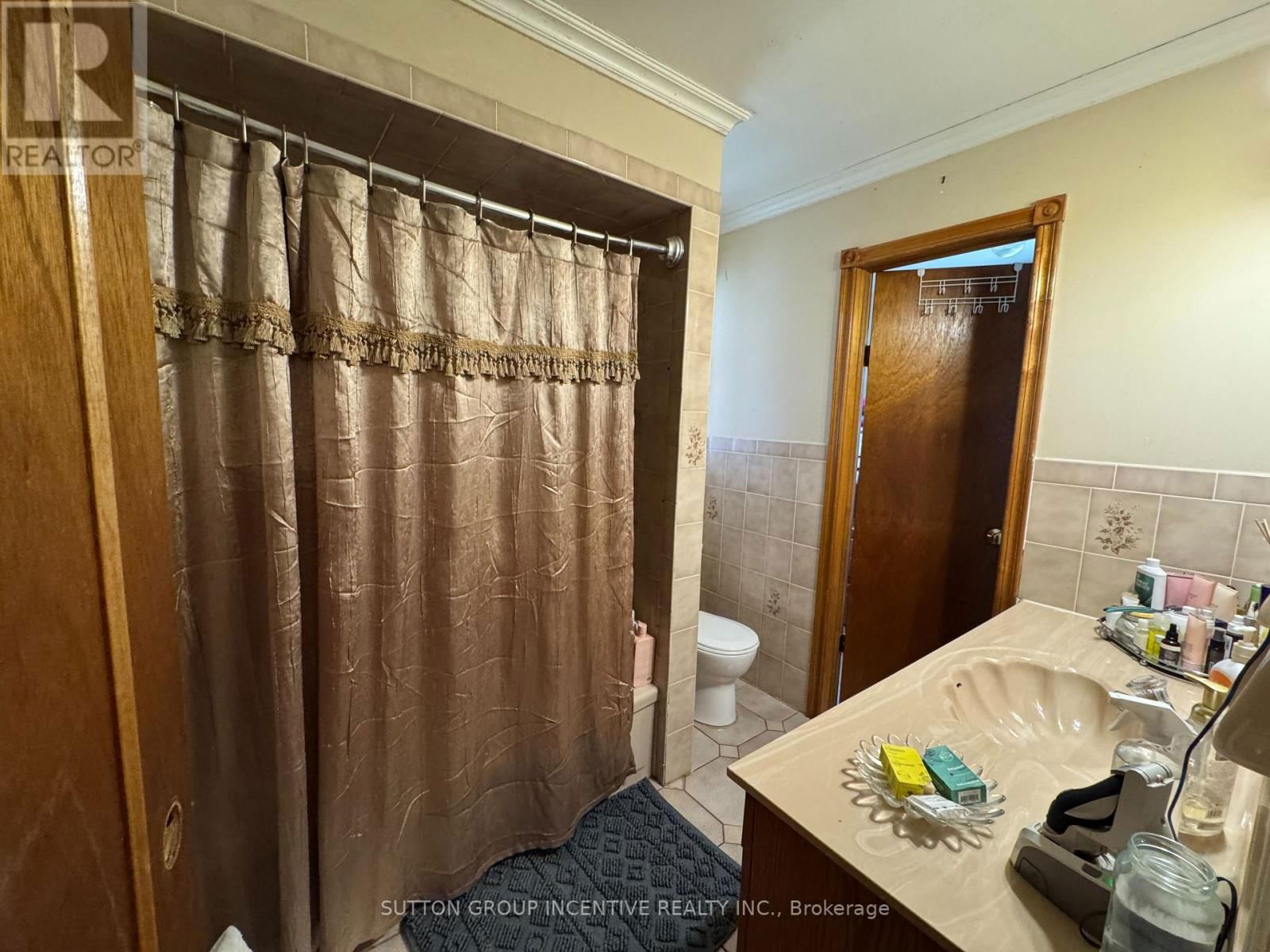 10 CELESTINE COURT Image 30