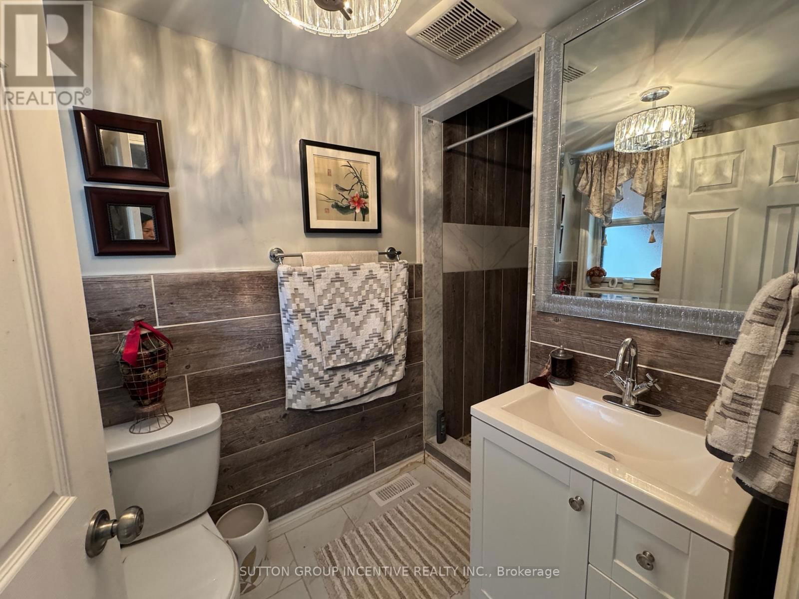 10 CELESTINE COURT Image 34