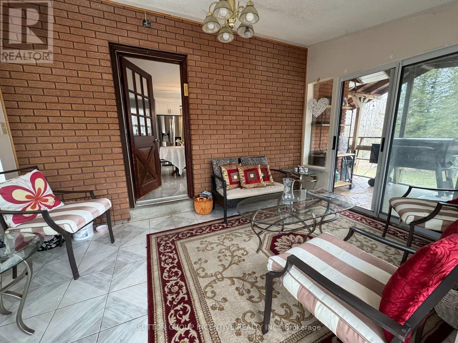 10 CELESTINE COURT Image 41