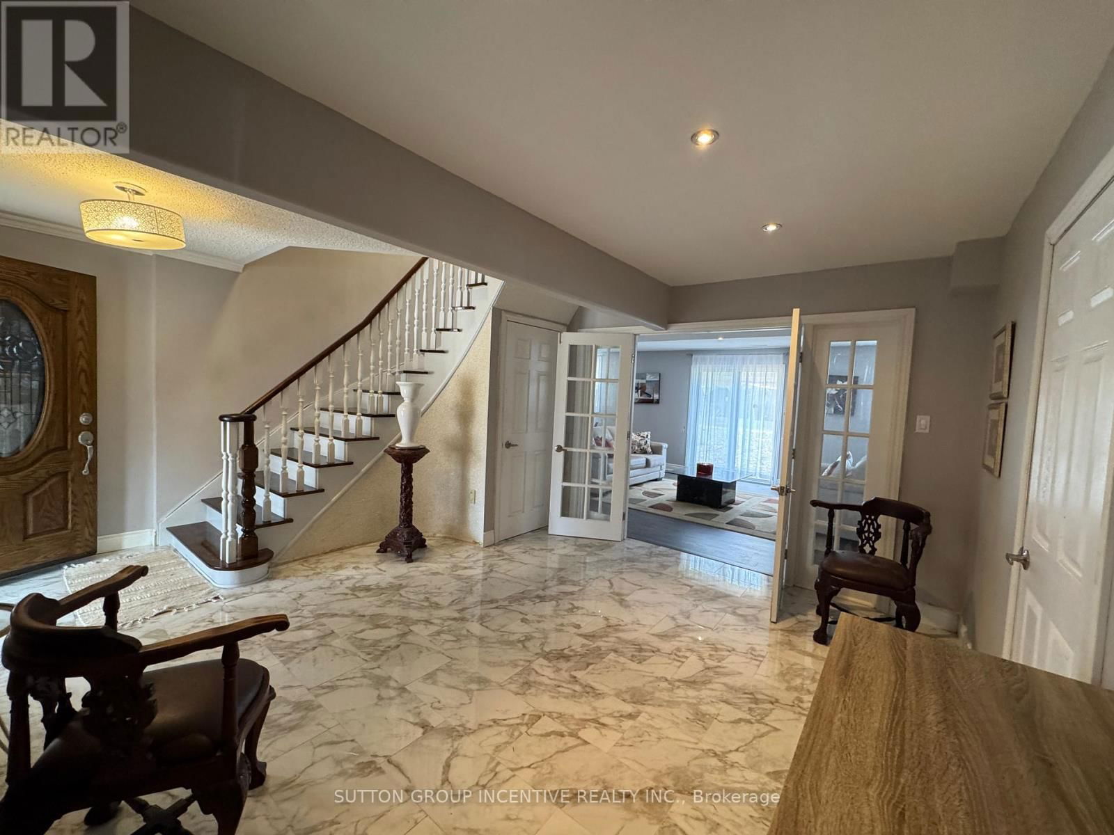 10 CELESTINE COURT Image 8