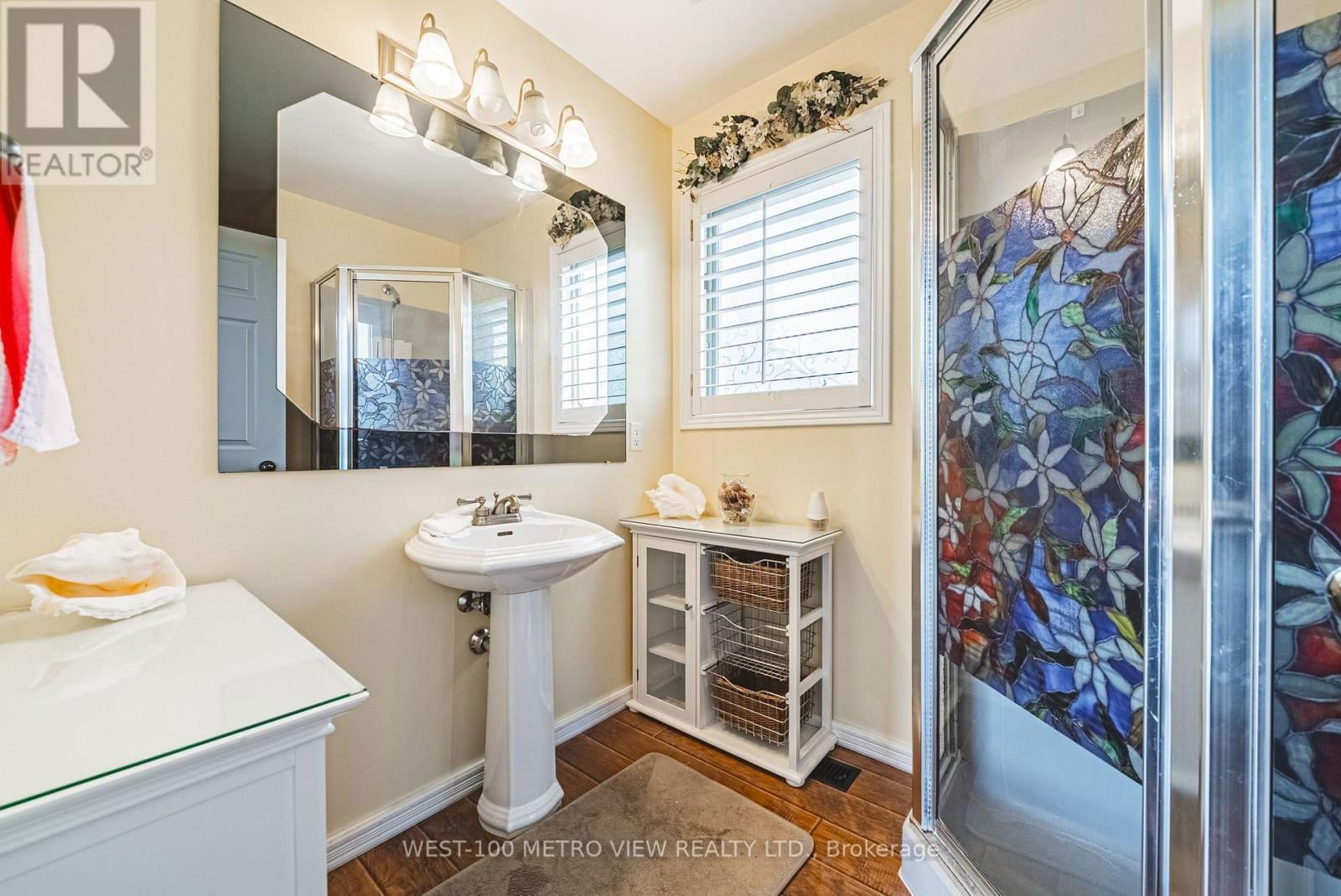 2476 CHAMPLAIN ROAD Image 15