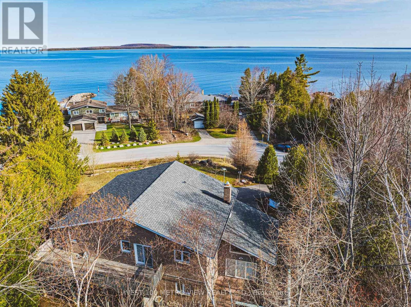 2476 CHAMPLAIN ROAD Image 3