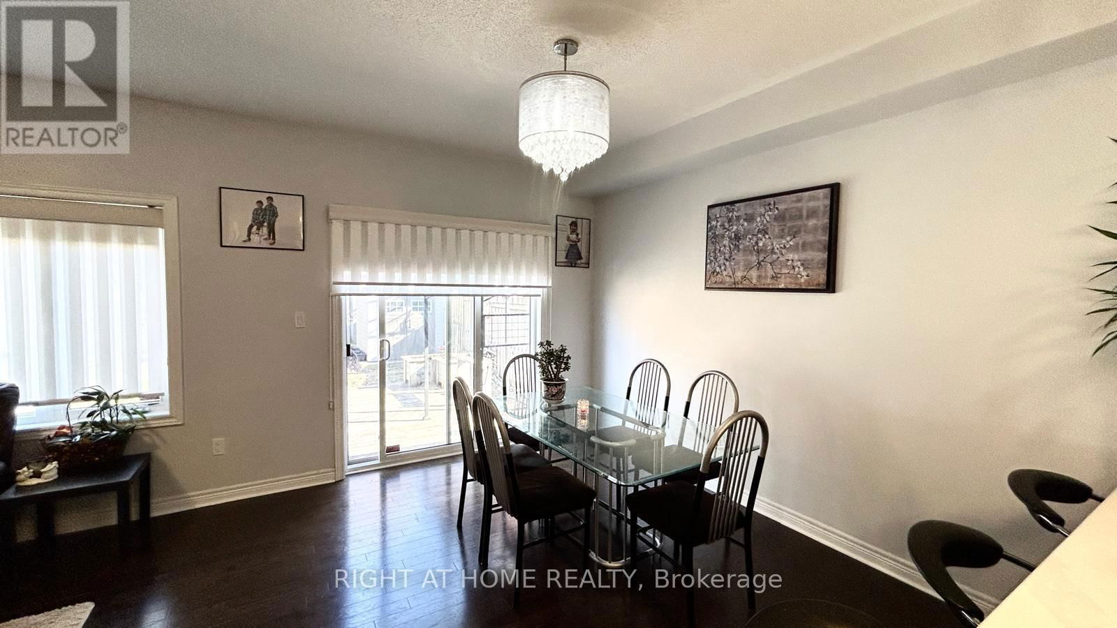 10 PEARCEY CRESCENT Image 9