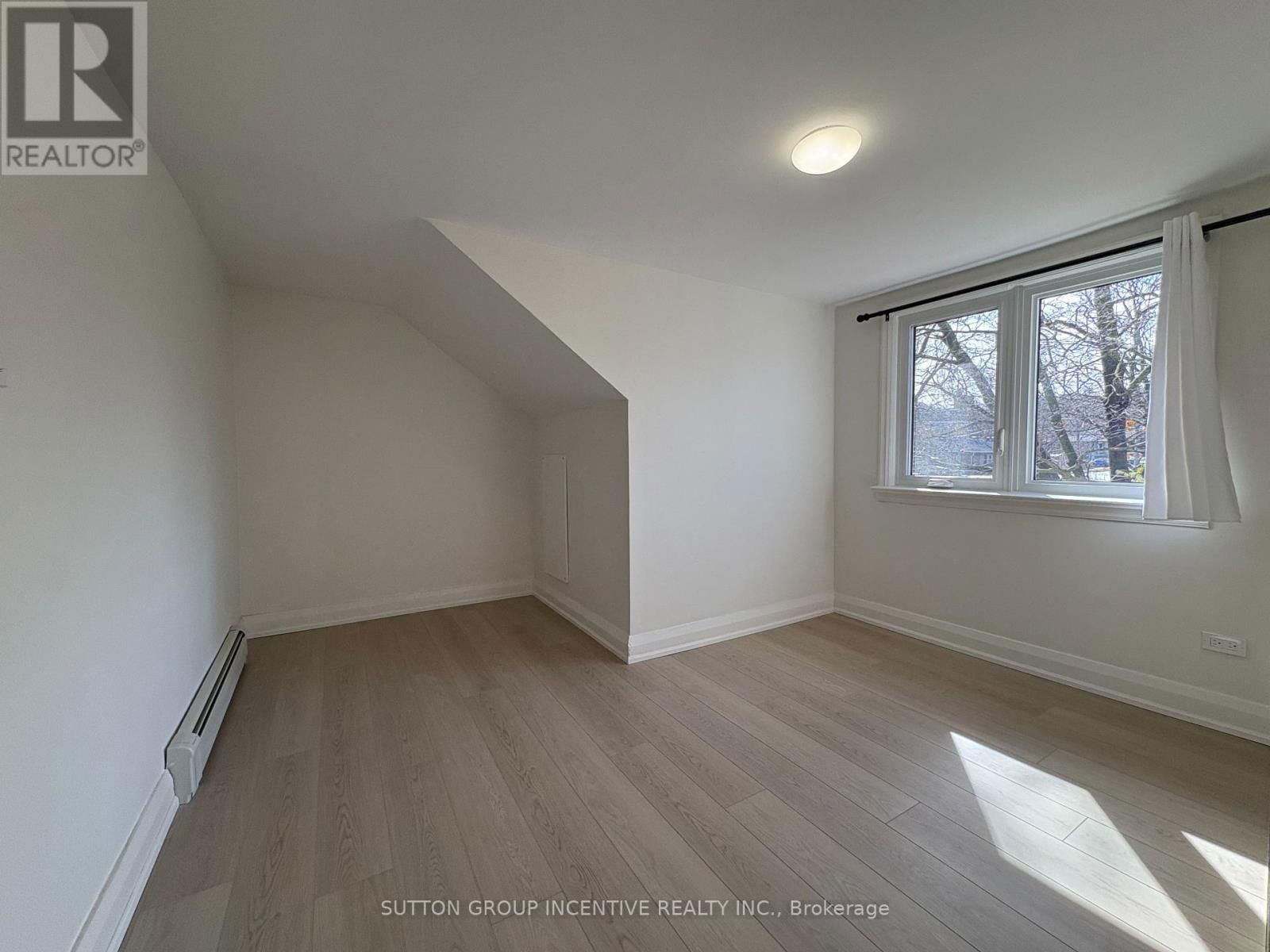 Upper - 20 BAYVIEW DRIVE Image 11