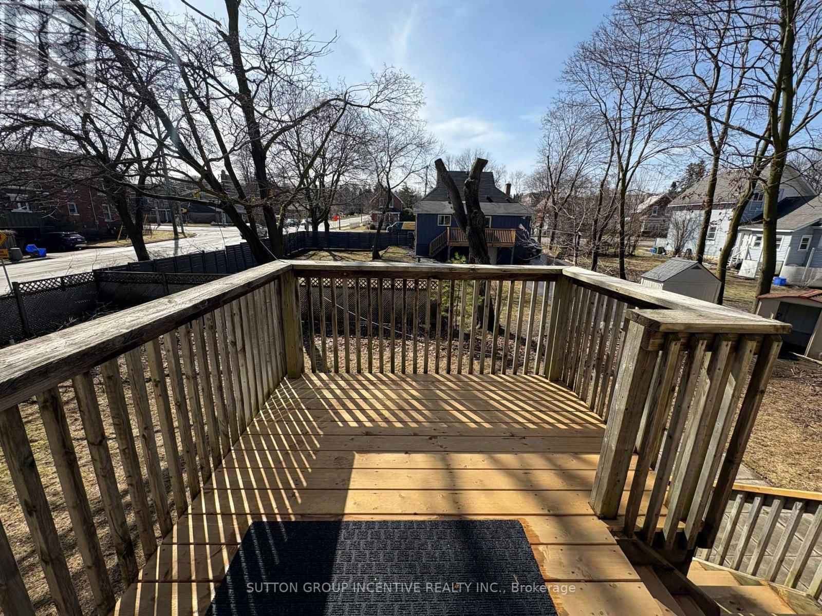 Upper - 20 BAYVIEW DRIVE Image 15