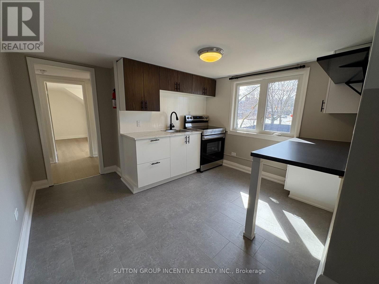 Upper - 20 BAYVIEW DRIVE Image 6
