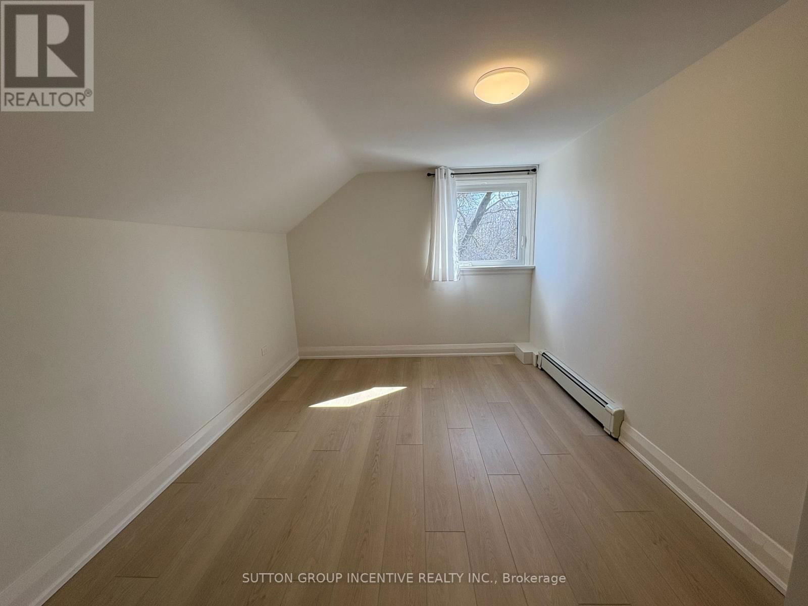 Upper - 20 BAYVIEW DRIVE Image 9