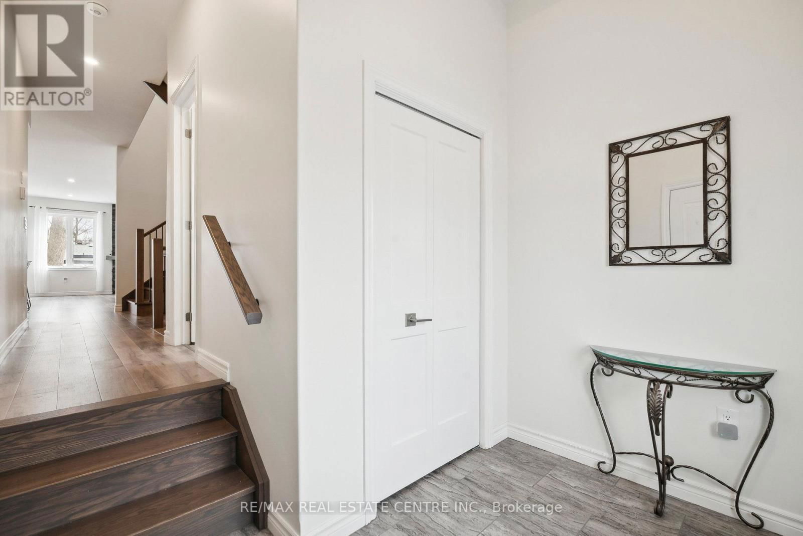 144 MEMORIAL AVENUE Image 4