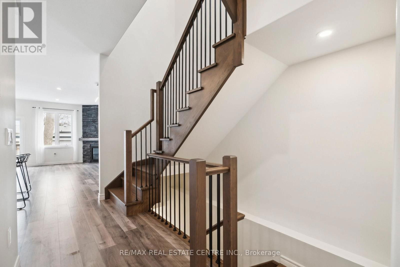 144 MEMORIAL AVENUE Image 5