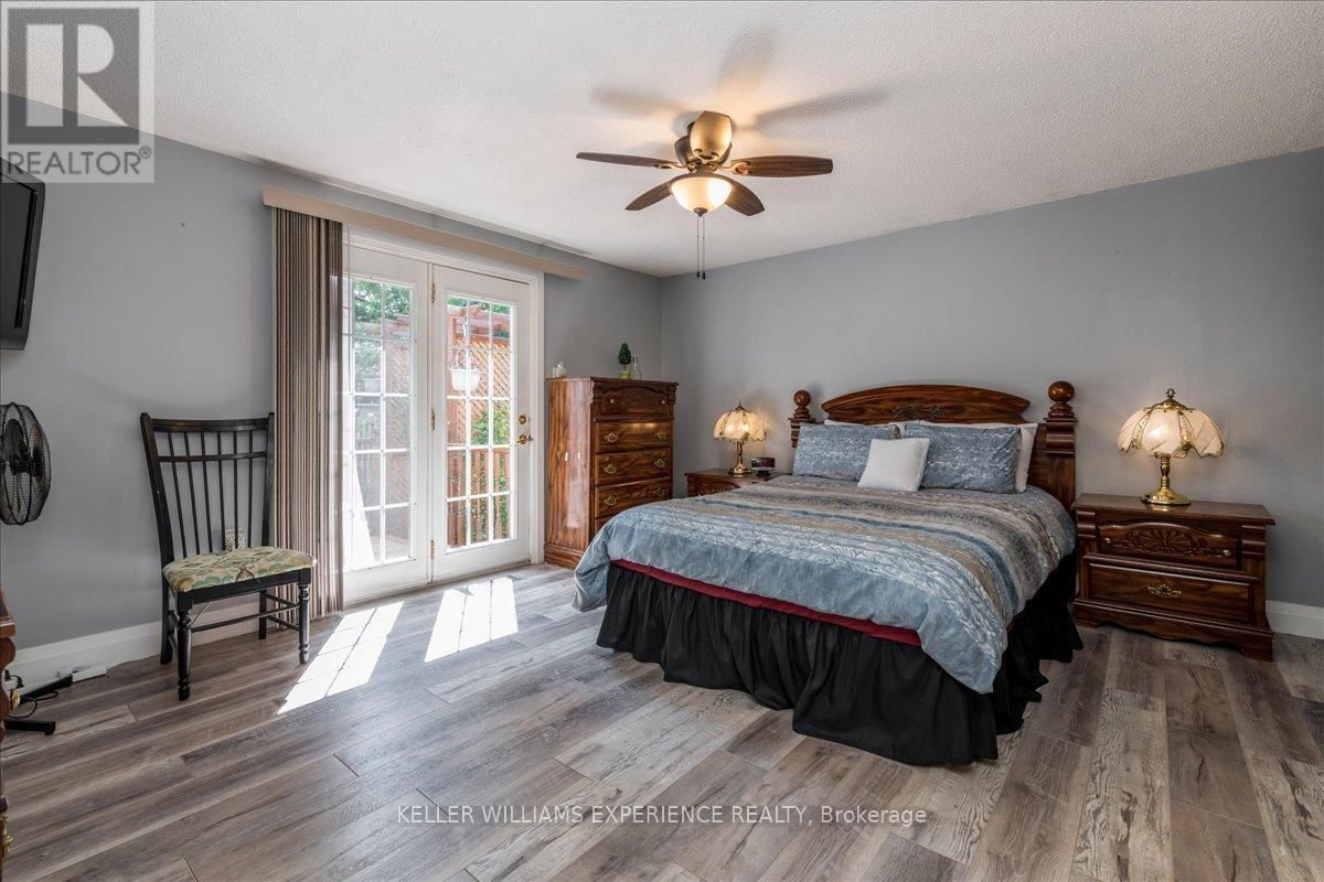92 HICKLING TRAIL Image 15