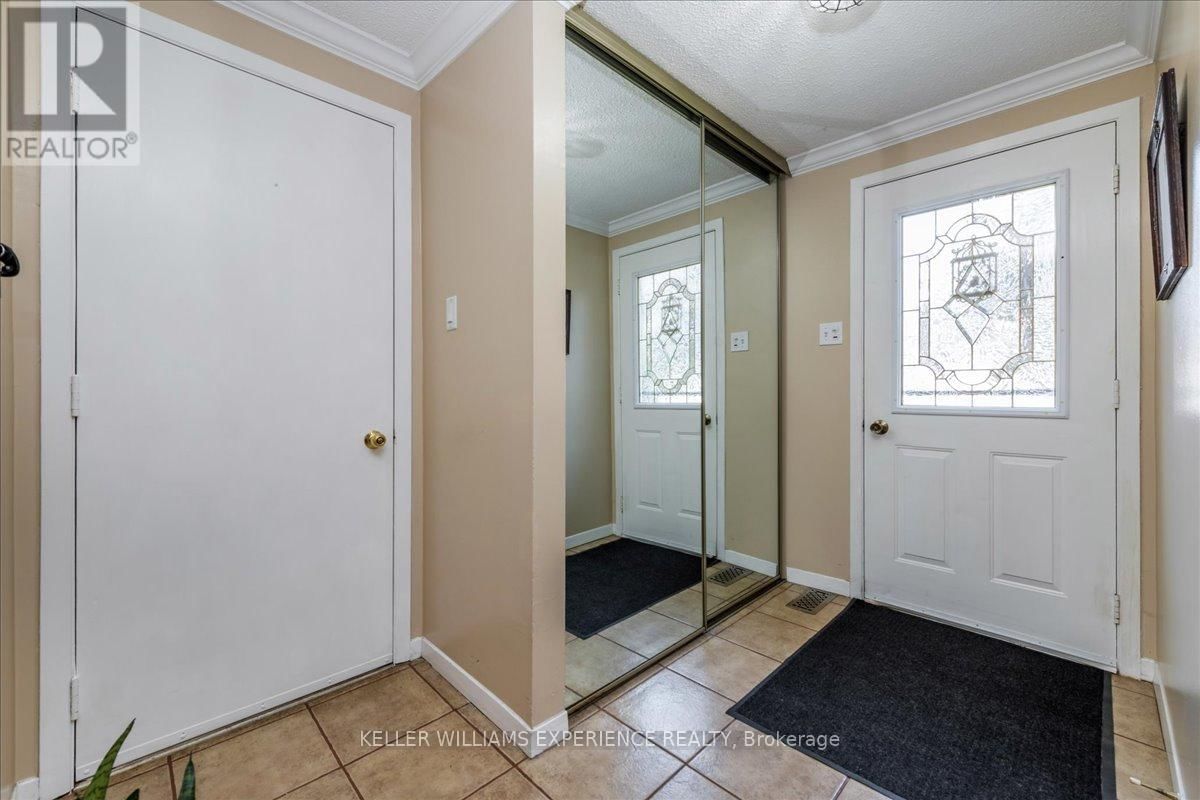 92 HICKLING TRAIL Image 5