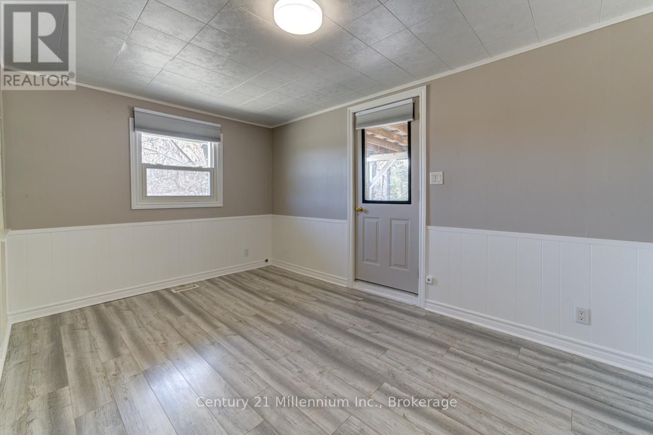RR #1 - 9405 BEACHWOOD ROAD Image 38