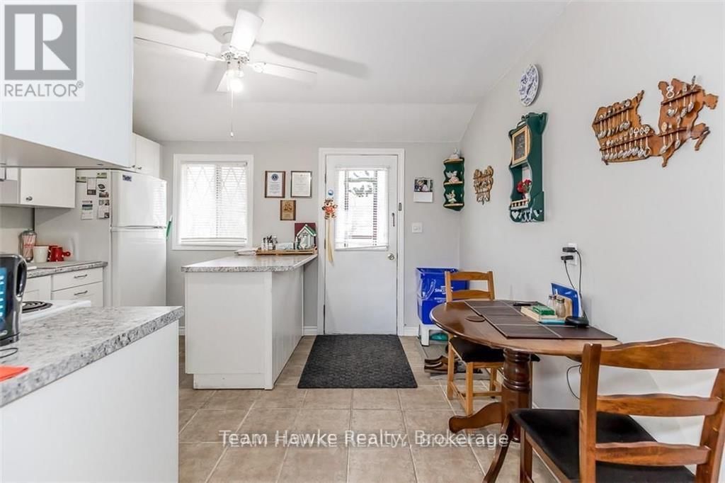 178 WILLIAM STREET Image 11