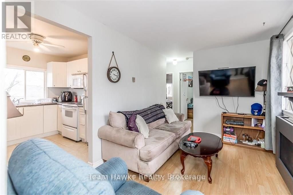 178 WILLIAM STREET Image 21
