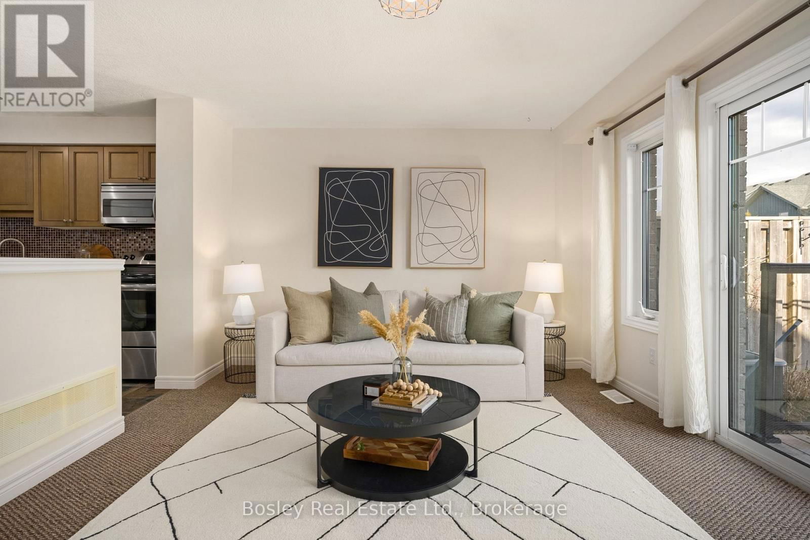 41 SILVER GLEN BOULEVARD Image 10