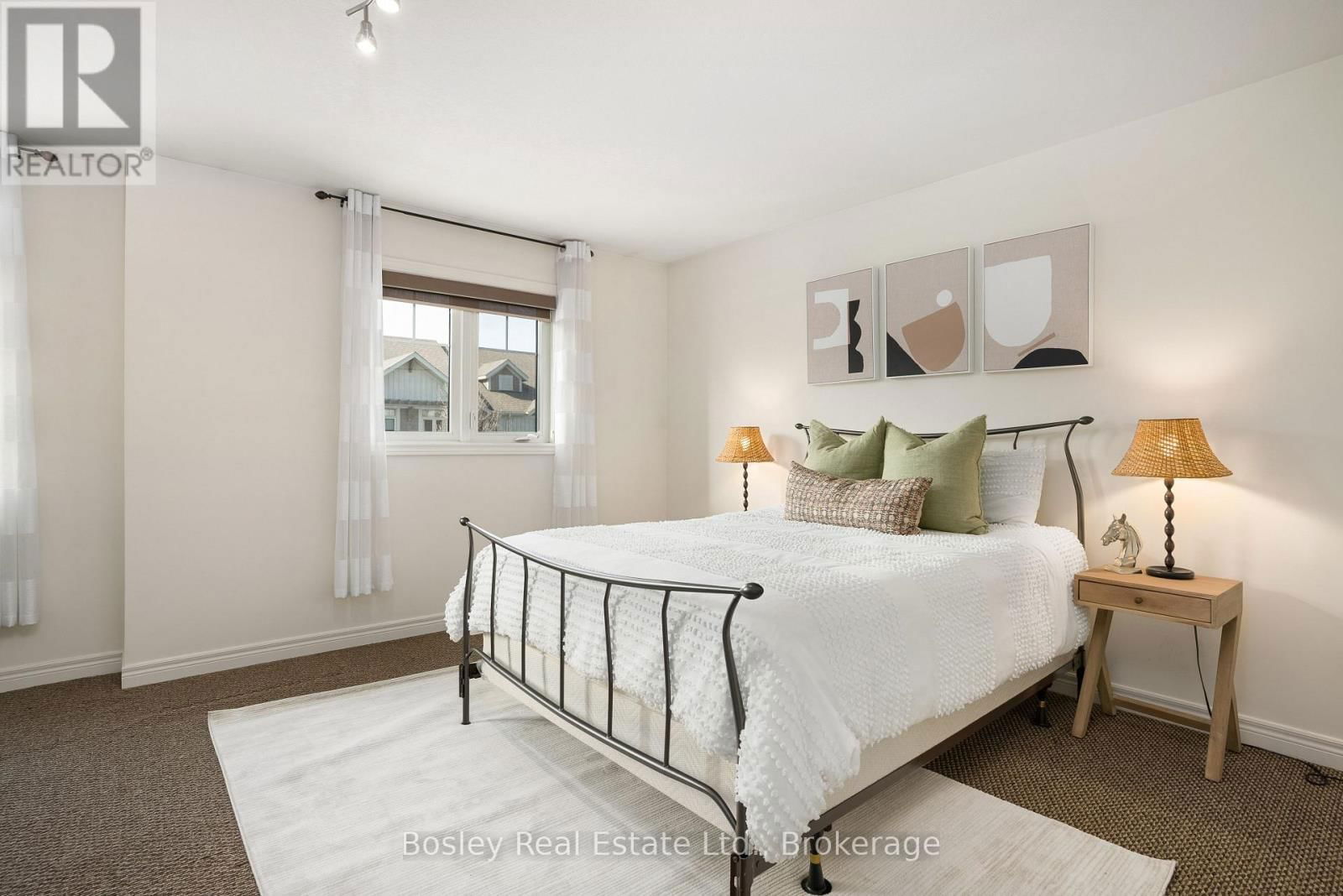 41 SILVER GLEN BOULEVARD Image 16