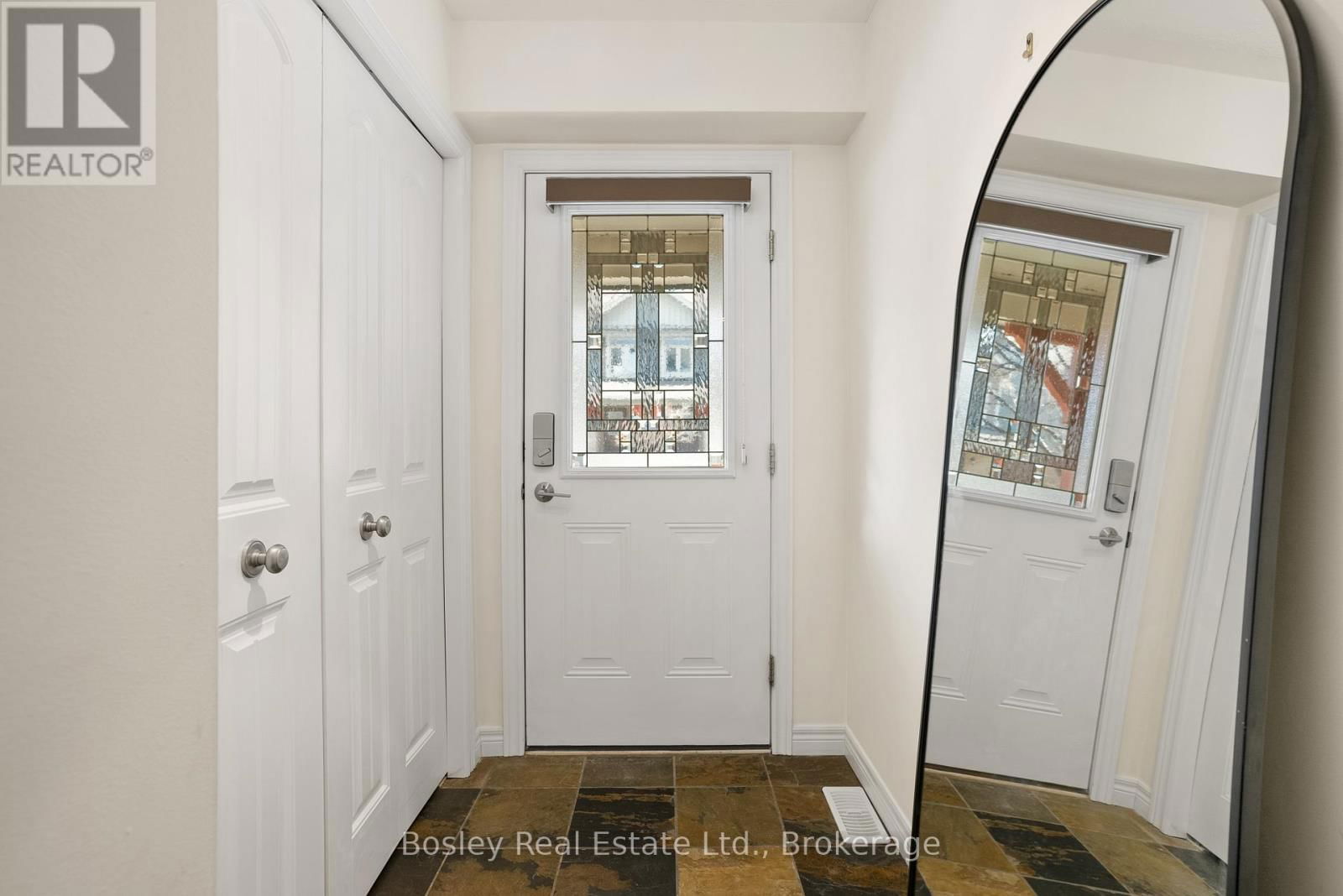 41 SILVER GLEN BOULEVARD Image 2