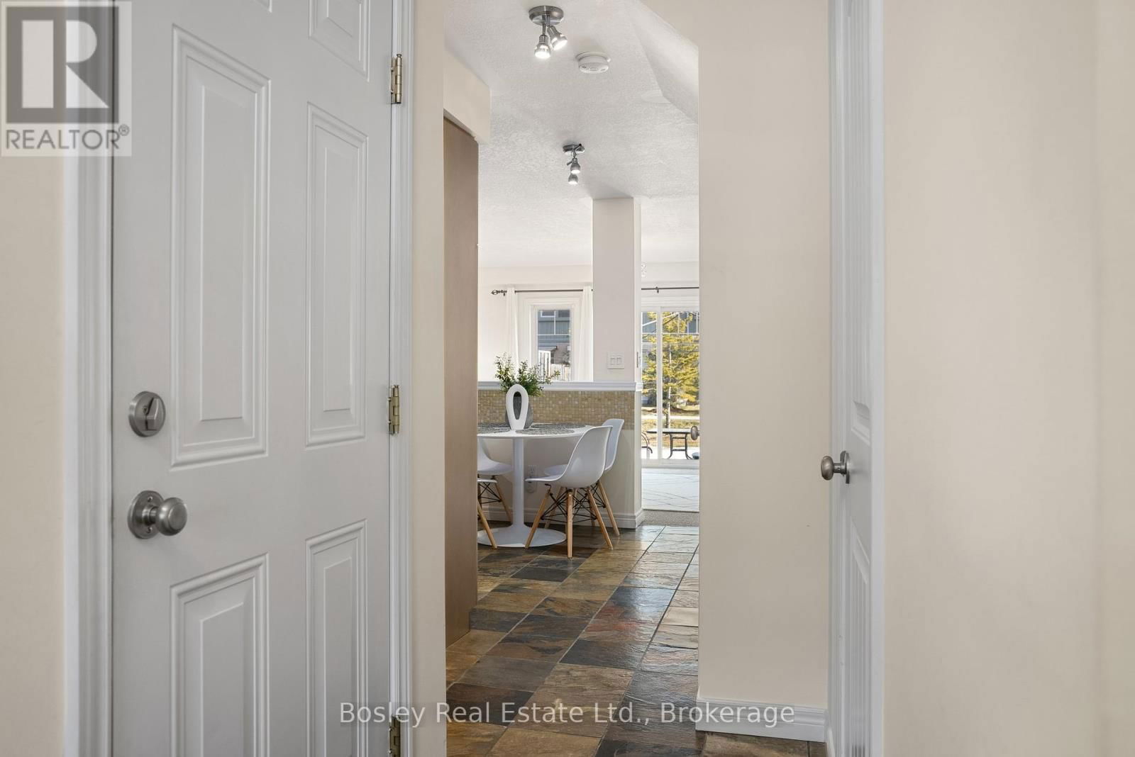 41 SILVER GLEN BOULEVARD Image 3