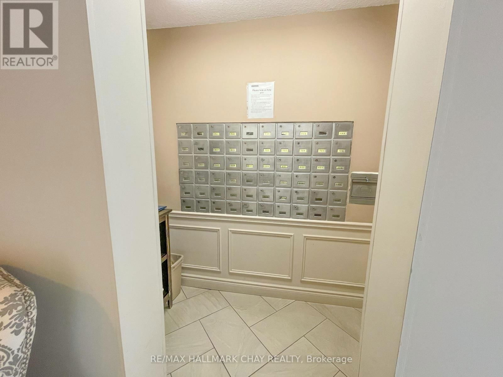 702 - 414 BLAKE STREET Image 25