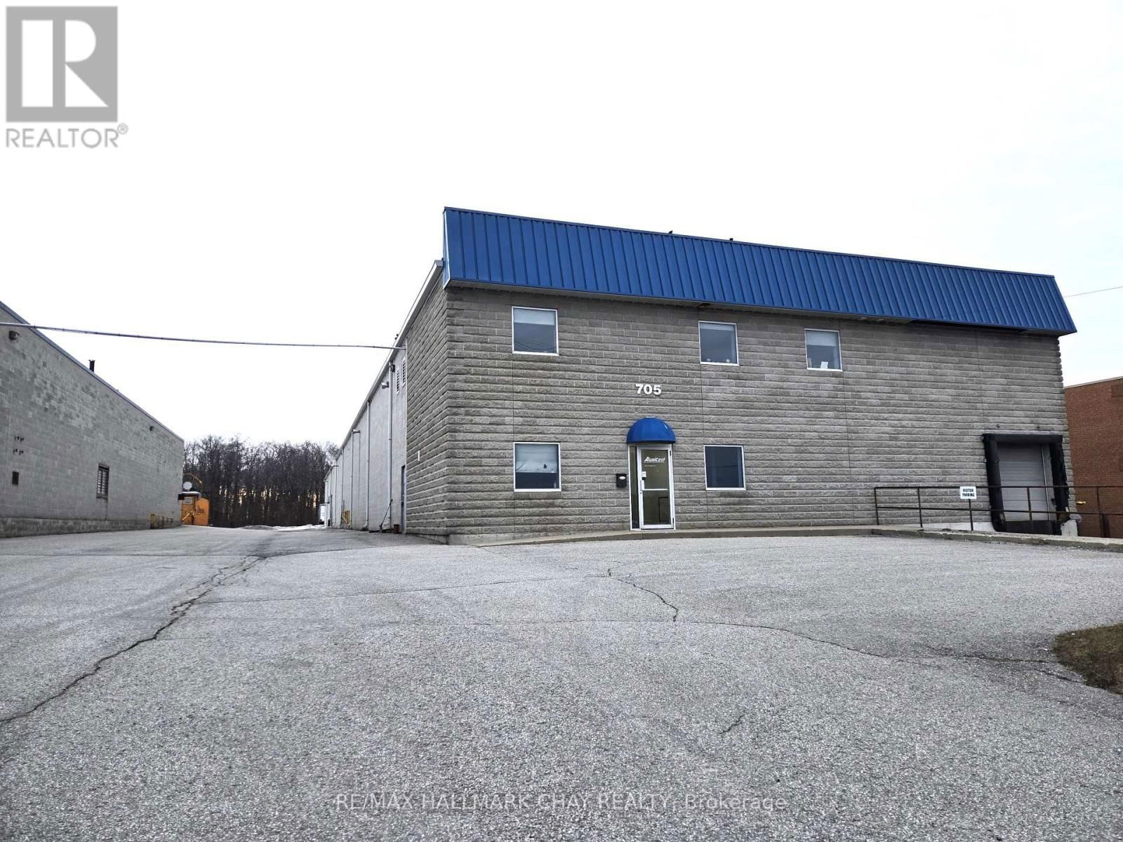 705 BAYVIEW DRIVE Image 1