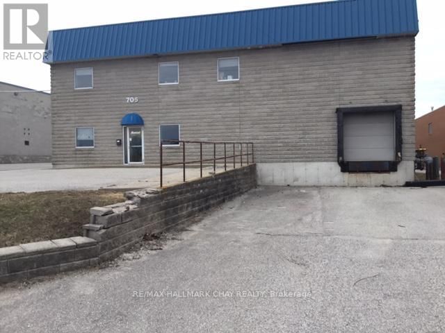 705 BAYVIEW DRIVE Image 2