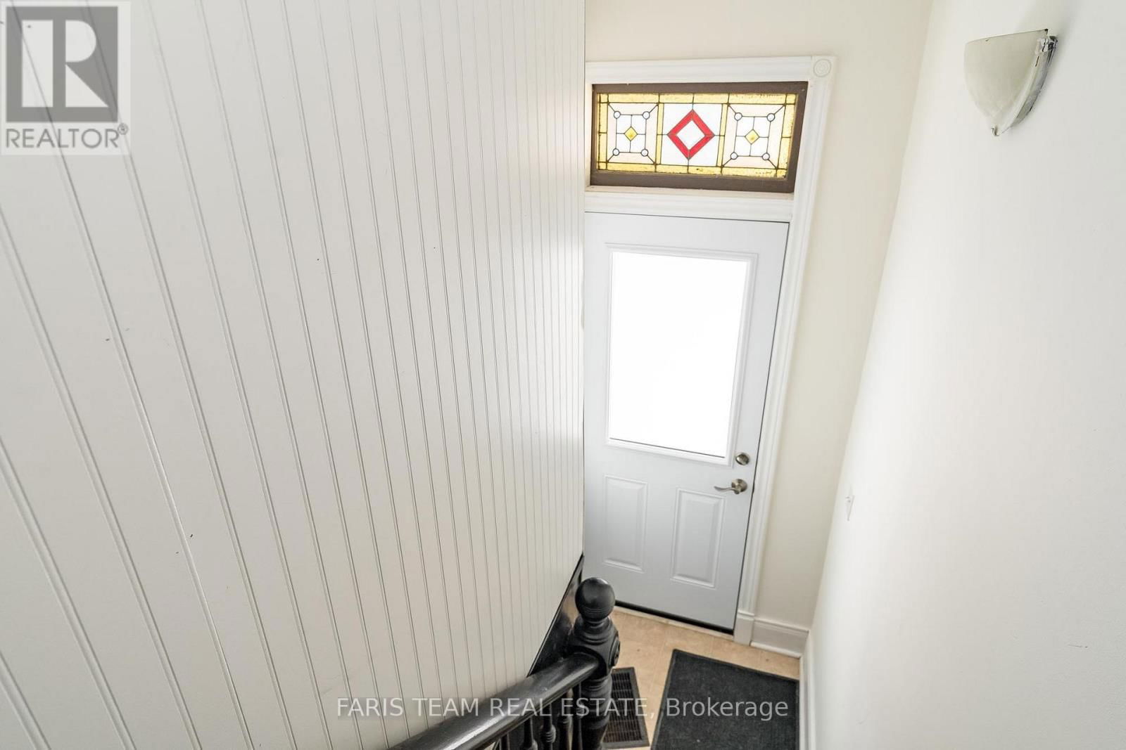 56 BARRIE ROAD Image 11
