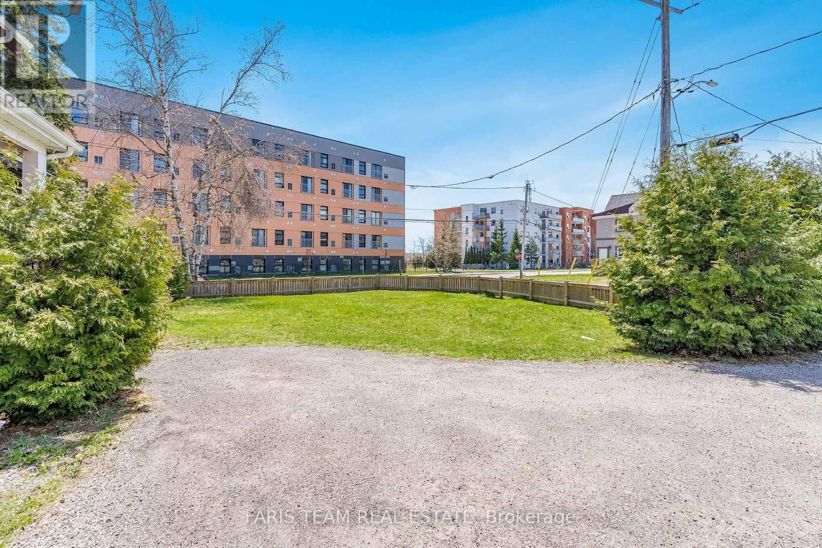 56 BARRIE ROAD Image 18