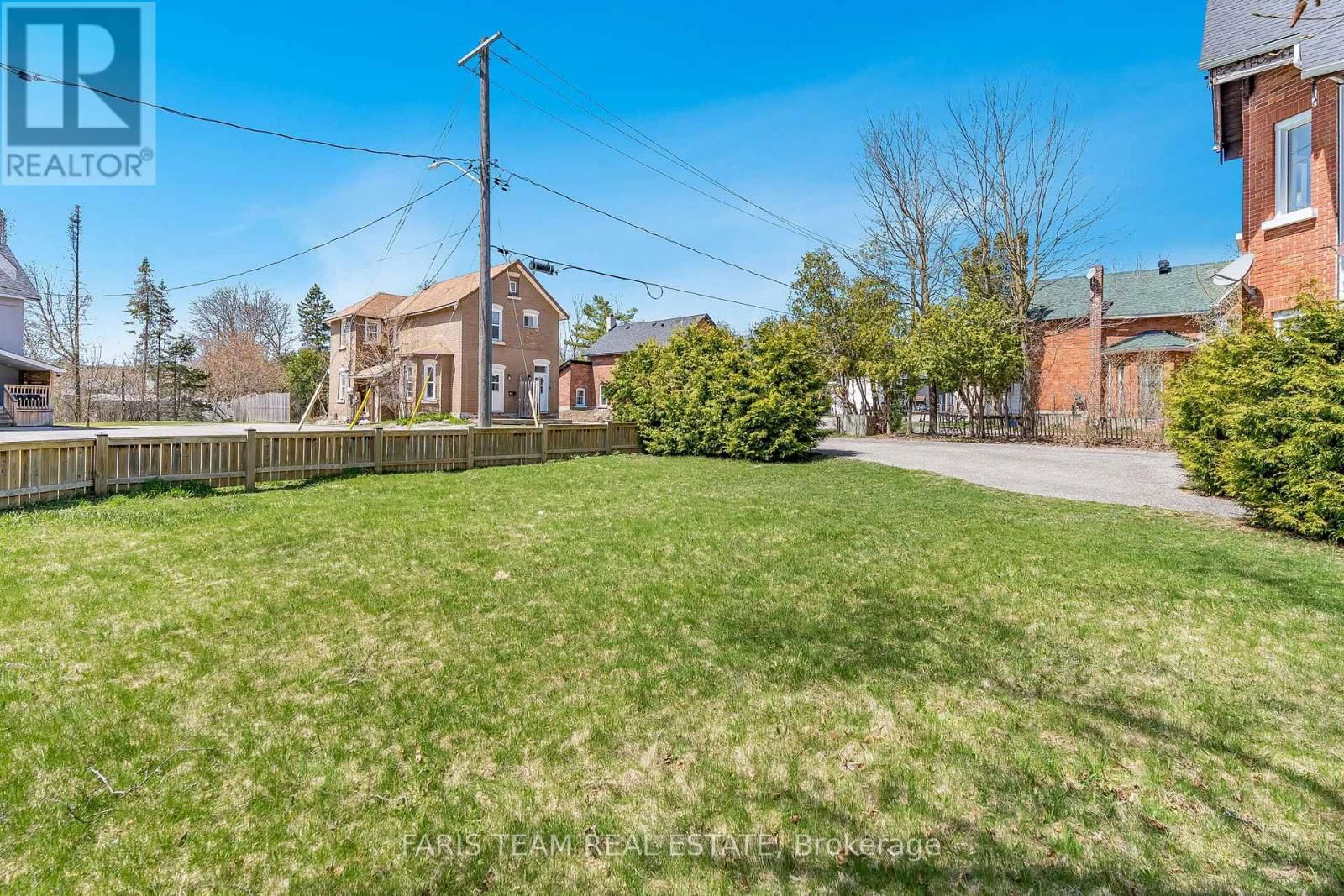 56 BARRIE ROAD Image 19