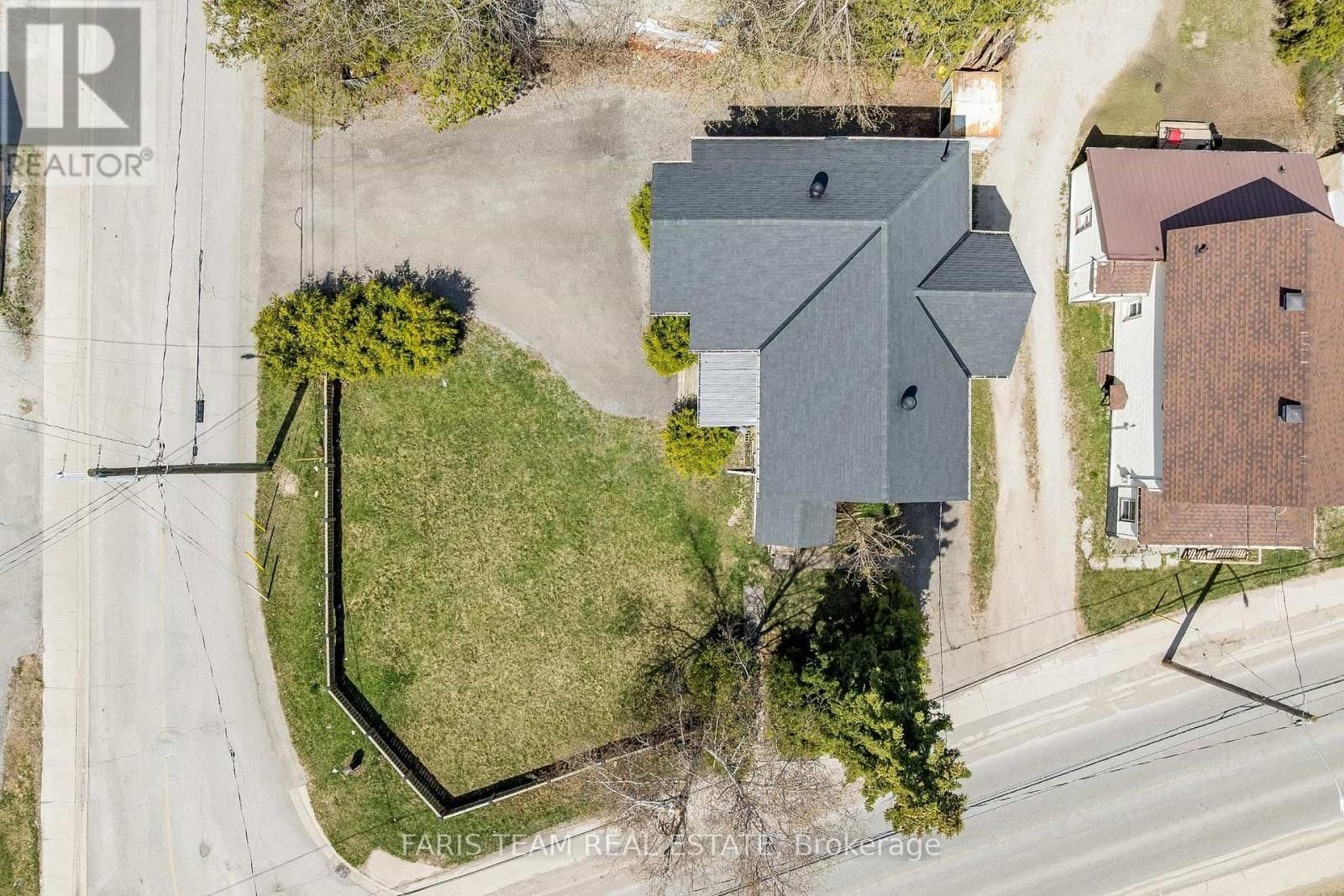 56 BARRIE ROAD Image 23