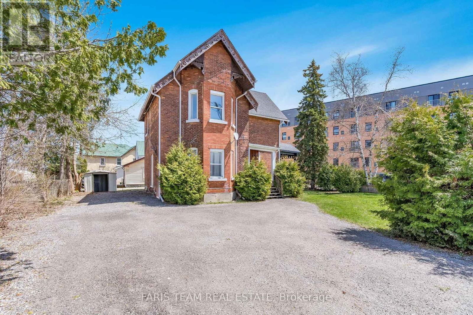 56 BARRIE ROAD Image 3