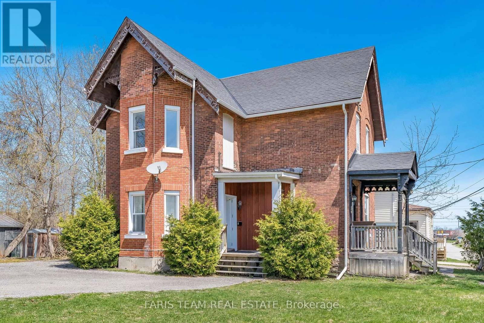 56 BARRIE ROAD Image 4