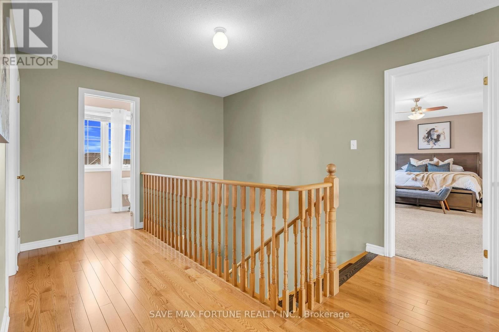 27 CAPILANO COURT Image 16