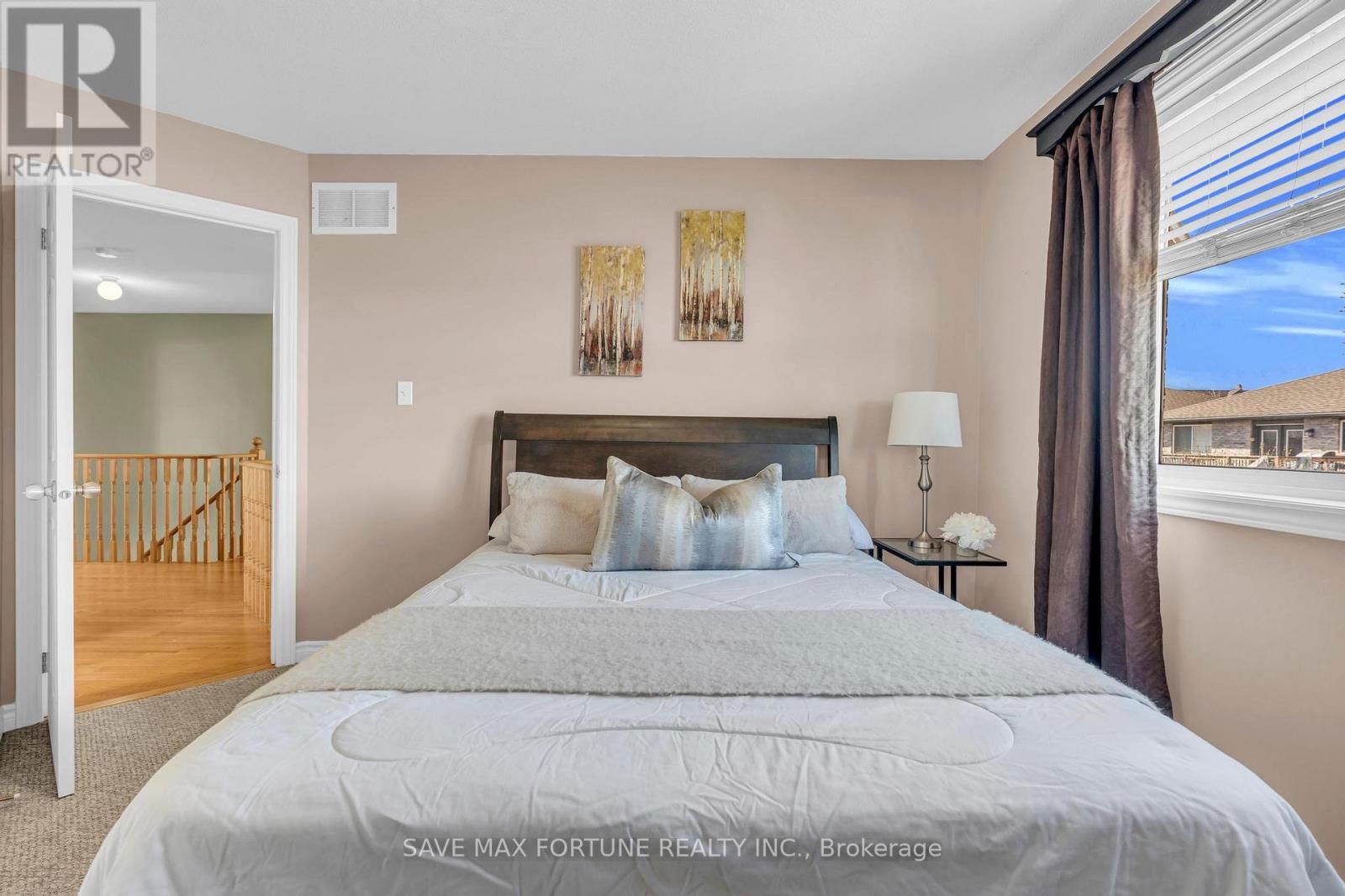 27 CAPILANO COURT Image 22
