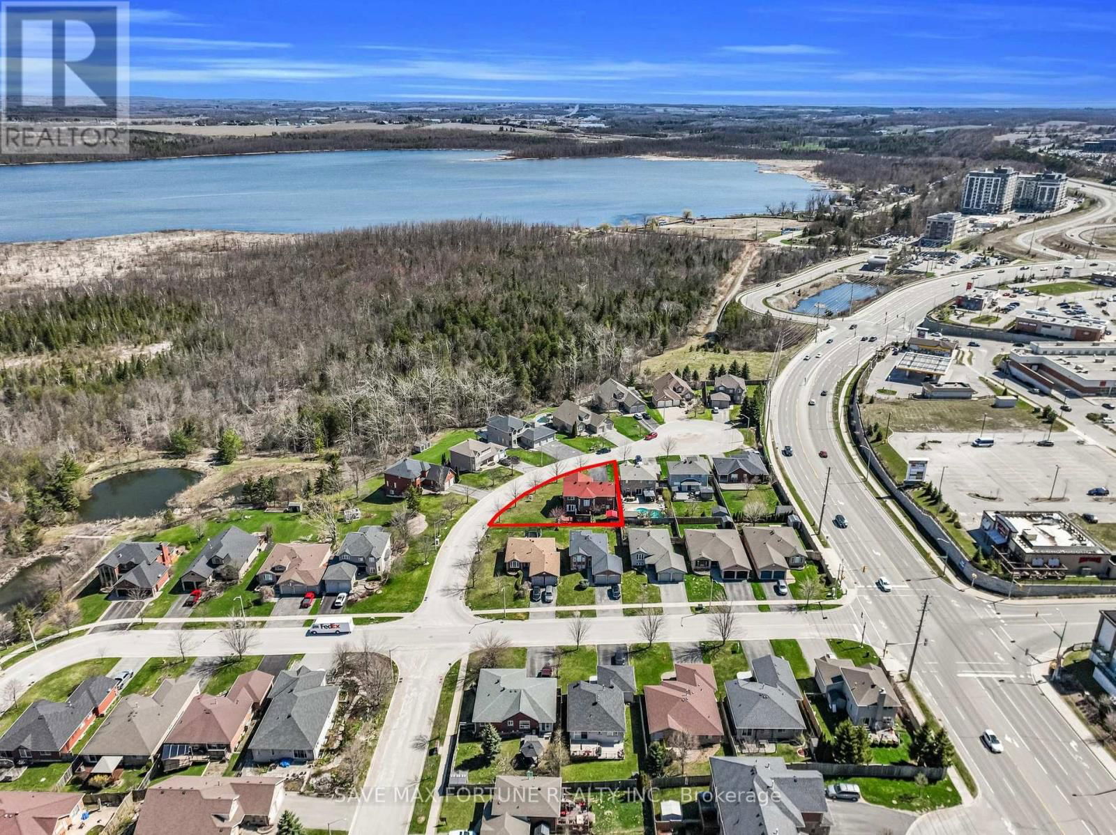 27 CAPILANO COURT Image 34