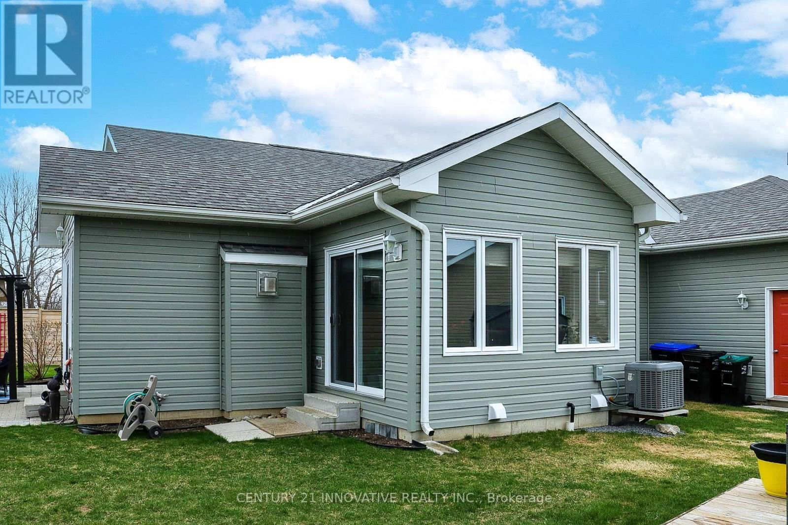15 AINSWORTH DRIVE Image 36