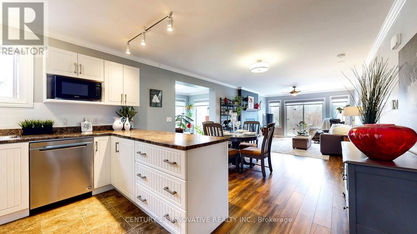 15 AINSWORTH DRIVE Image 5