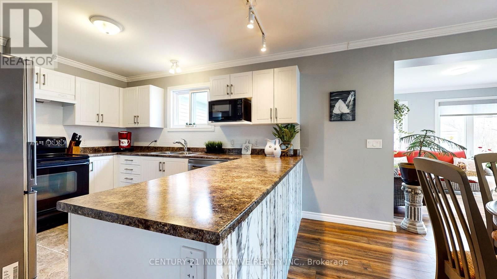 15 AINSWORTH DRIVE Image 8