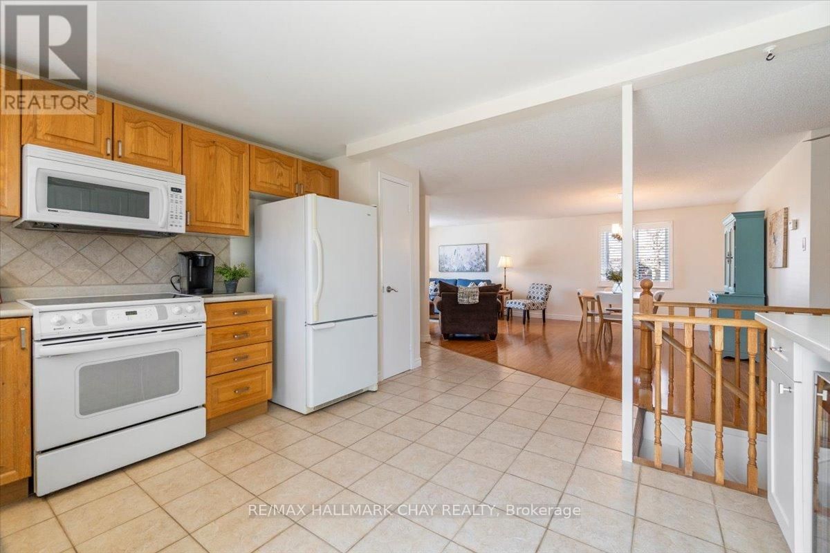 13 FORD STREET Image 9