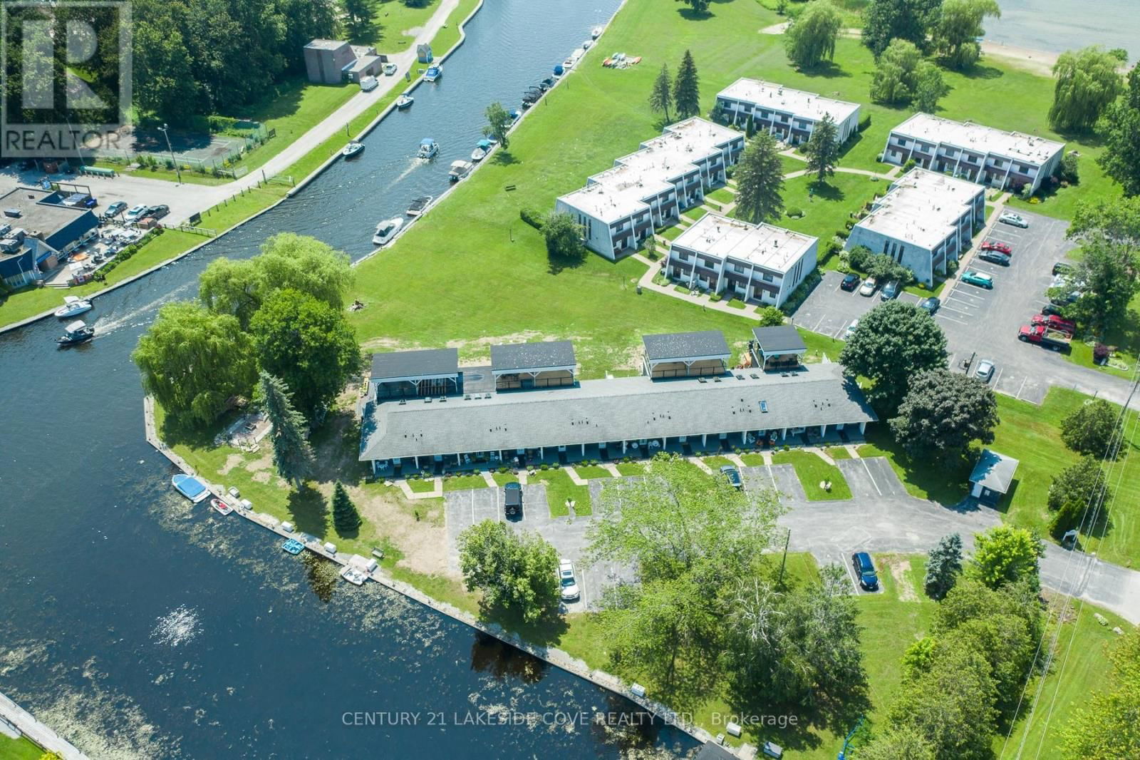 Unit 2 - 3 PARADISE BOULEVARD Image 3