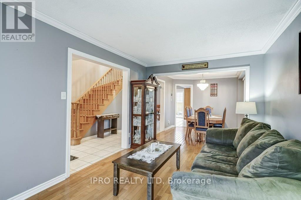 9 TIMOTHY LANE Image 10