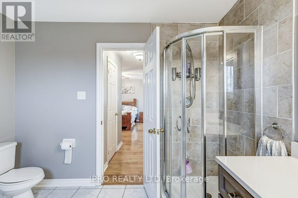 9 TIMOTHY LANE Image 33