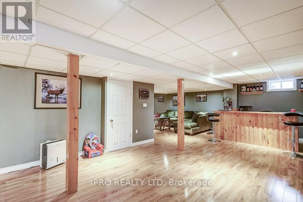 9 TIMOTHY LANE Image 47