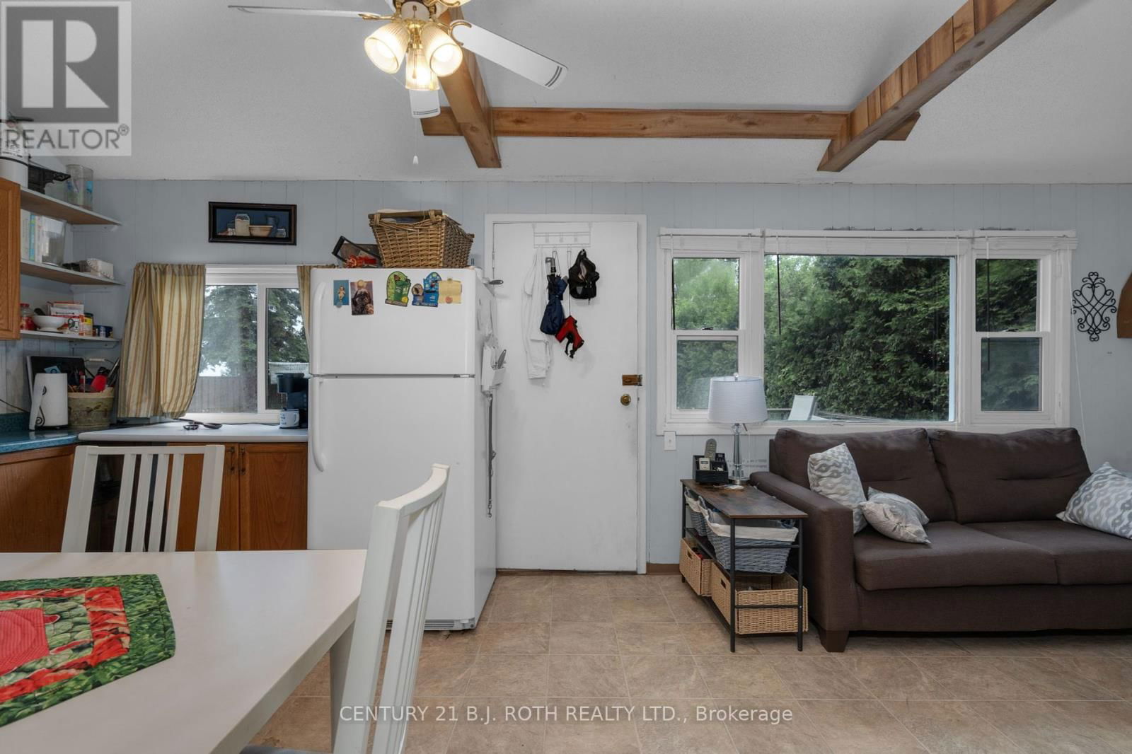 2026 TINY BEACHES ROAD SOUTH Image 31