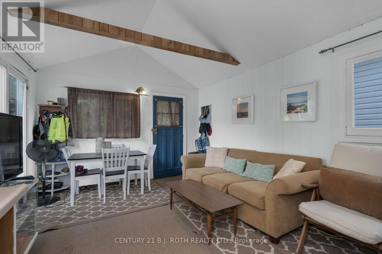 2026 TINY BEACHES ROAD SOUTH Image 33