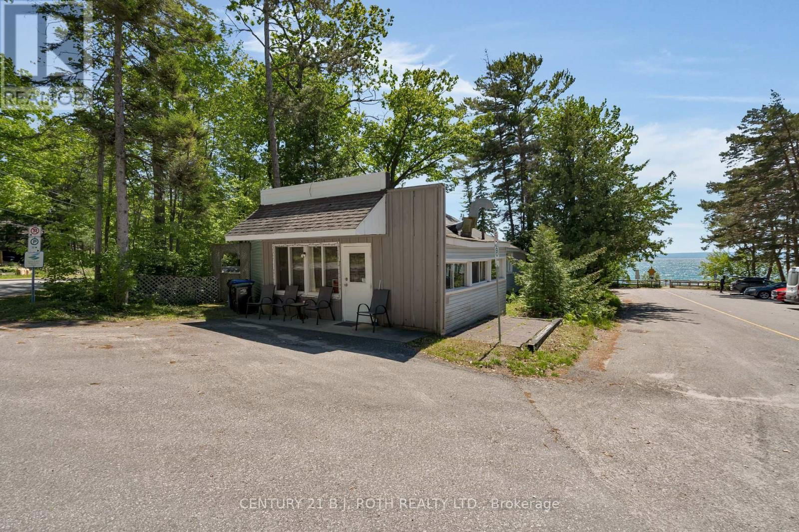 2026 TINY BEACHES ROAD SOUTH Image 36