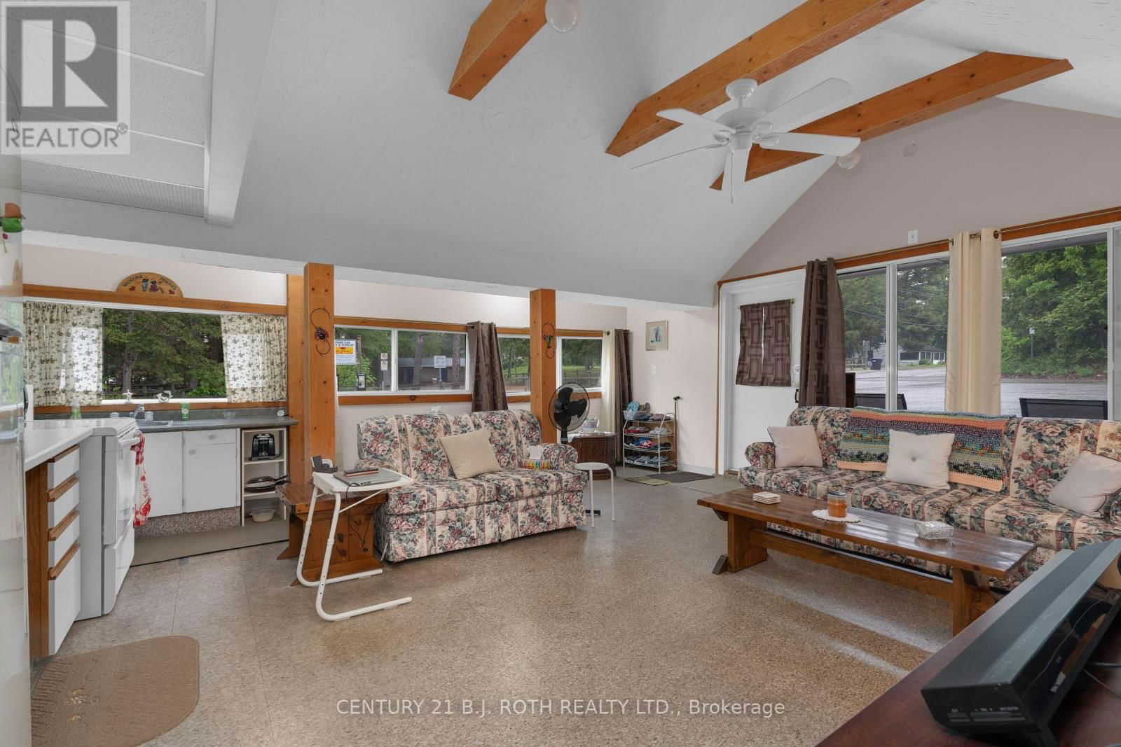 2026 TINY BEACHES ROAD SOUTH Image 22