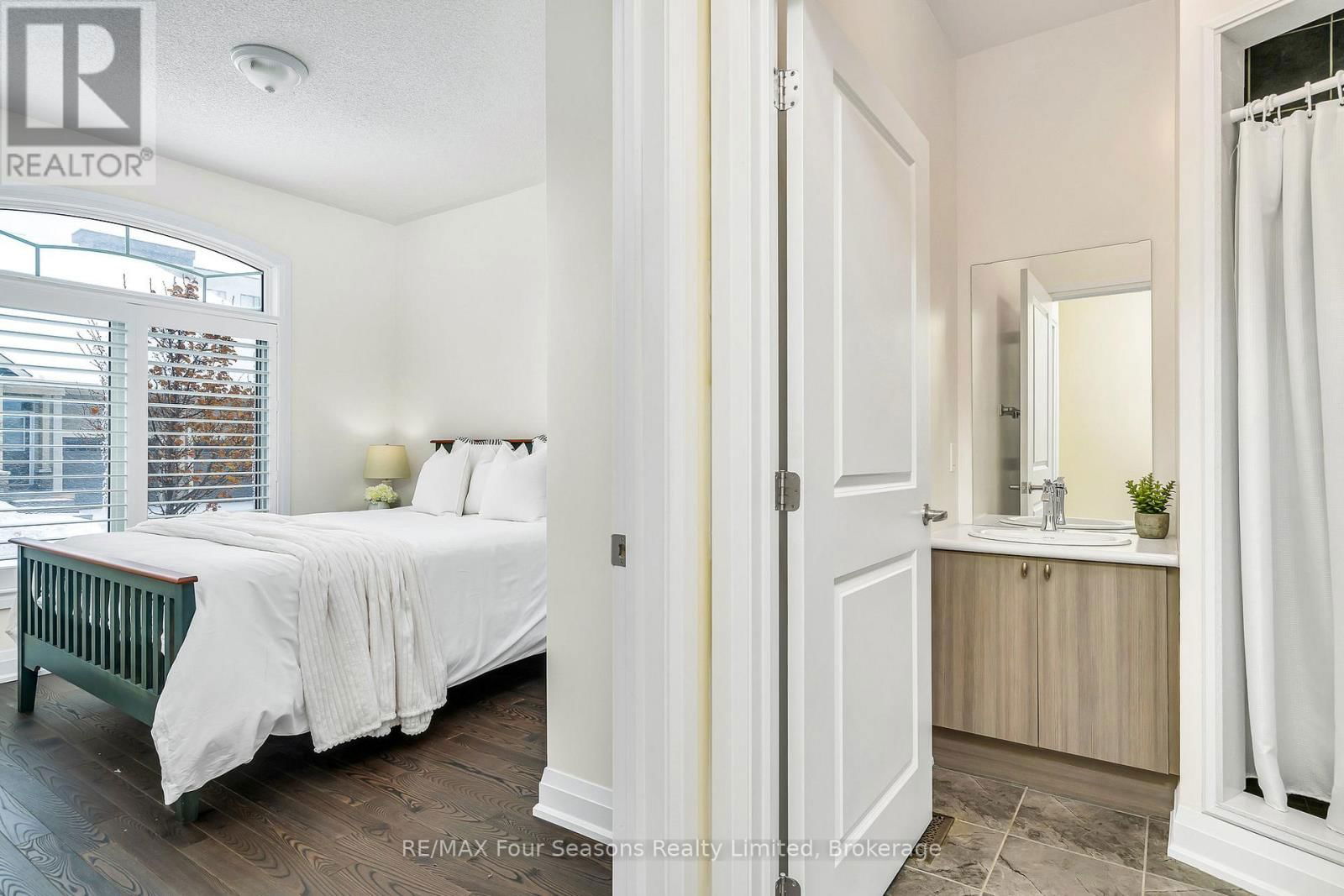 16 KARI CRESCENT Image 19