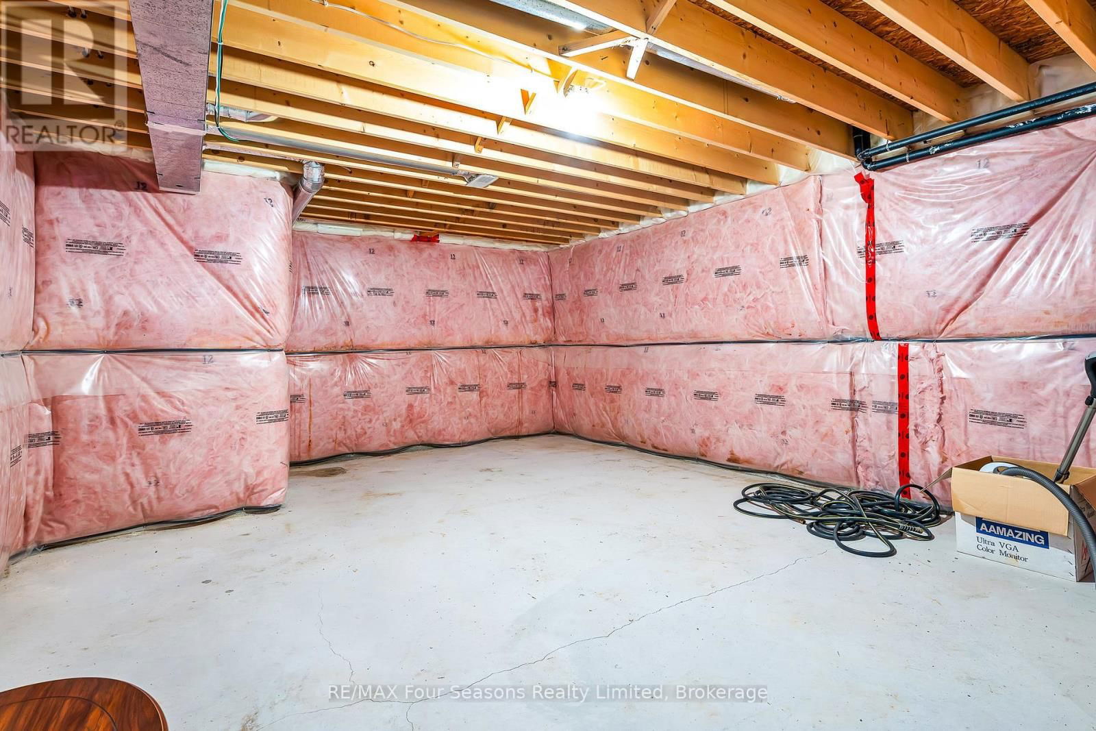 16 KARI CRESCENT Image 26