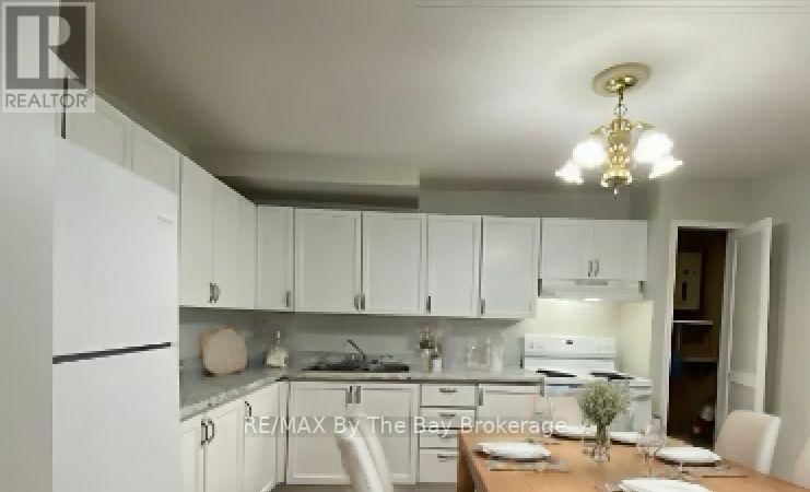 203 GEORGE STREET Image 17